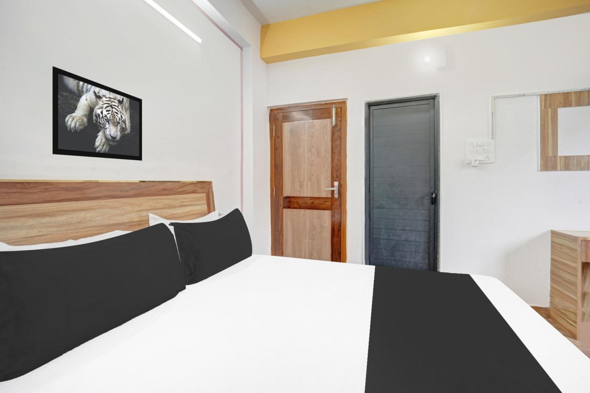 Hotel O Arvind Inn Danapur Bagian luar foto